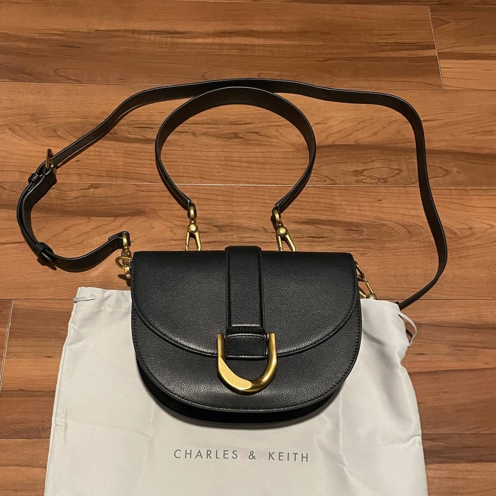 Gabine Leather Saddle Bag